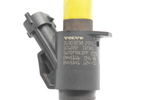  Fuel injector 