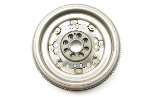  Clutch flywheel 