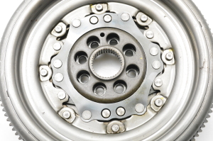  Clutch flywheel 