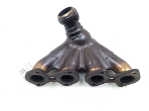  Exhaust manifold 