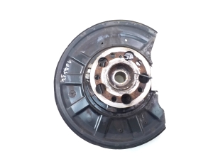  Rear hub 