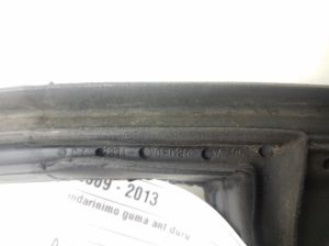  Rear side door sealing rubber 