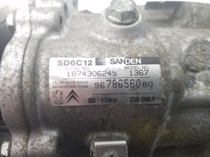  Air conditioner compressor 