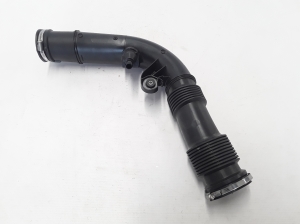  Air intake hose 