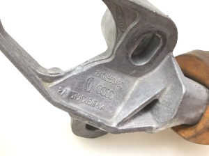  Engine holder 