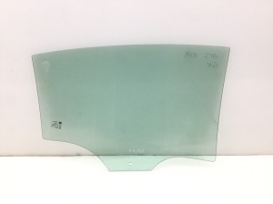  Glass rear side door 