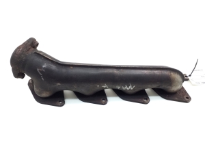  Exhaust manifold 