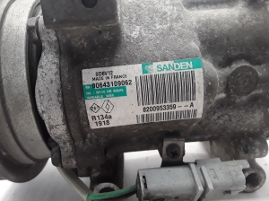  Air conditioner compressor 