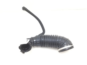  Air intake hose 