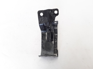   Cooling radiator bracket 