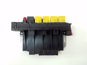  Fuse block holder under the hood 