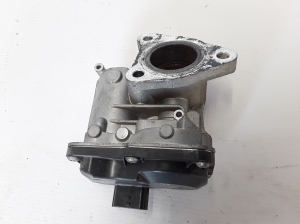  EGR valve 