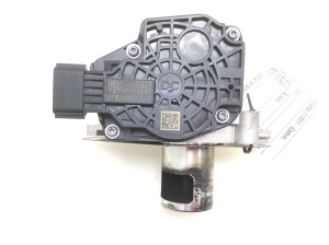  EGR valve 