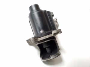  EGR valve 