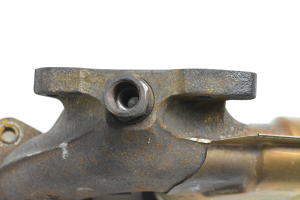  Exhaust manifold 