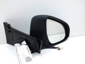  Side mirror and its details 