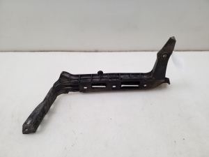  Rear bumper bracket 