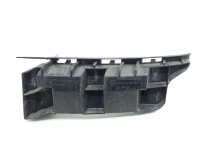  Rear bumper bracket 