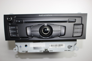  Radio / CD-Player / DVD-Player / Navigation 