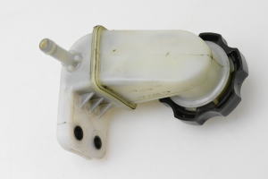  Brake fluid reservoir 