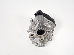  EGR valve 