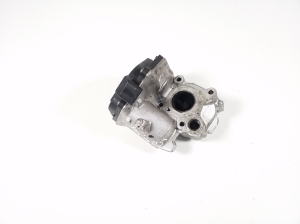  EGR valve 