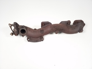  Exhaust manifold 