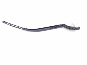  Windshield wiper blade 