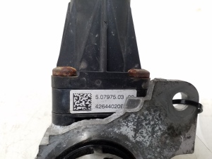  EGR valve 