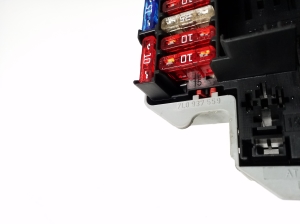  Fuse block holder under the hood 