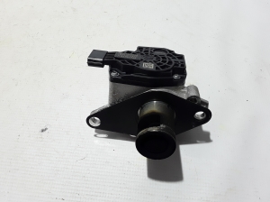  EGR valve 