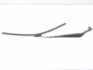  Windshield wiper blade 