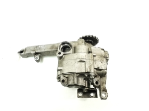  Oil pump 