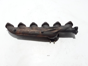  Exhaust manifold 