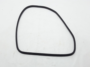  Rear side door sealing rubber 