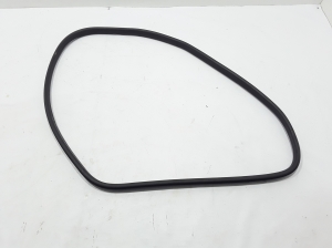  Rear side door sealing rubber 