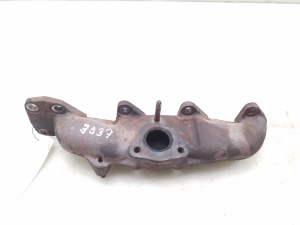  Exhaust manifold 