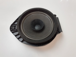  Rear side door speaker 