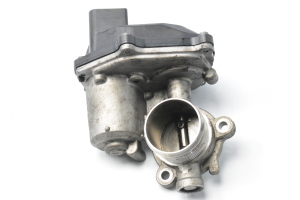  EGR valve 