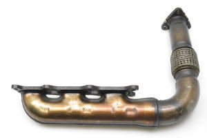  Exhaust manifold 