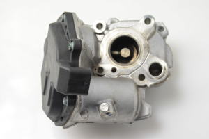  EGR valve 