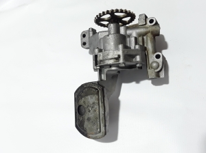  Oil pump 