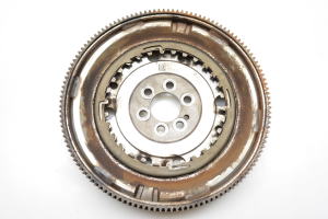  Clutch flywheel 