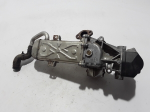  EGR valve 