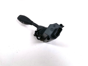  Steering wheel adjustment switch 