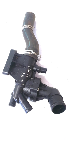  Thermostat housing 