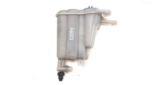  Tank for coolant 