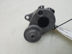  Strap tensioner 