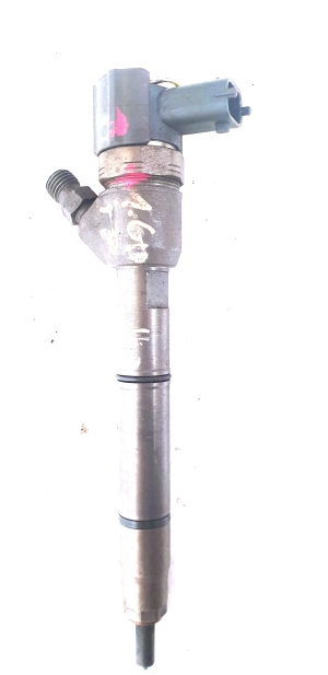  Fuel injector 