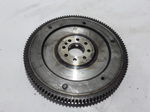  Clutch flywheel 